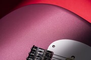 「Char Stratocaster(R) Burgundy」外観