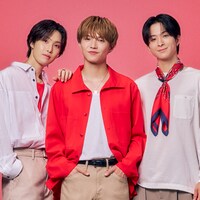 左からFANTASTICSの堀夏喜、佐藤大樹、澤本夏輝。