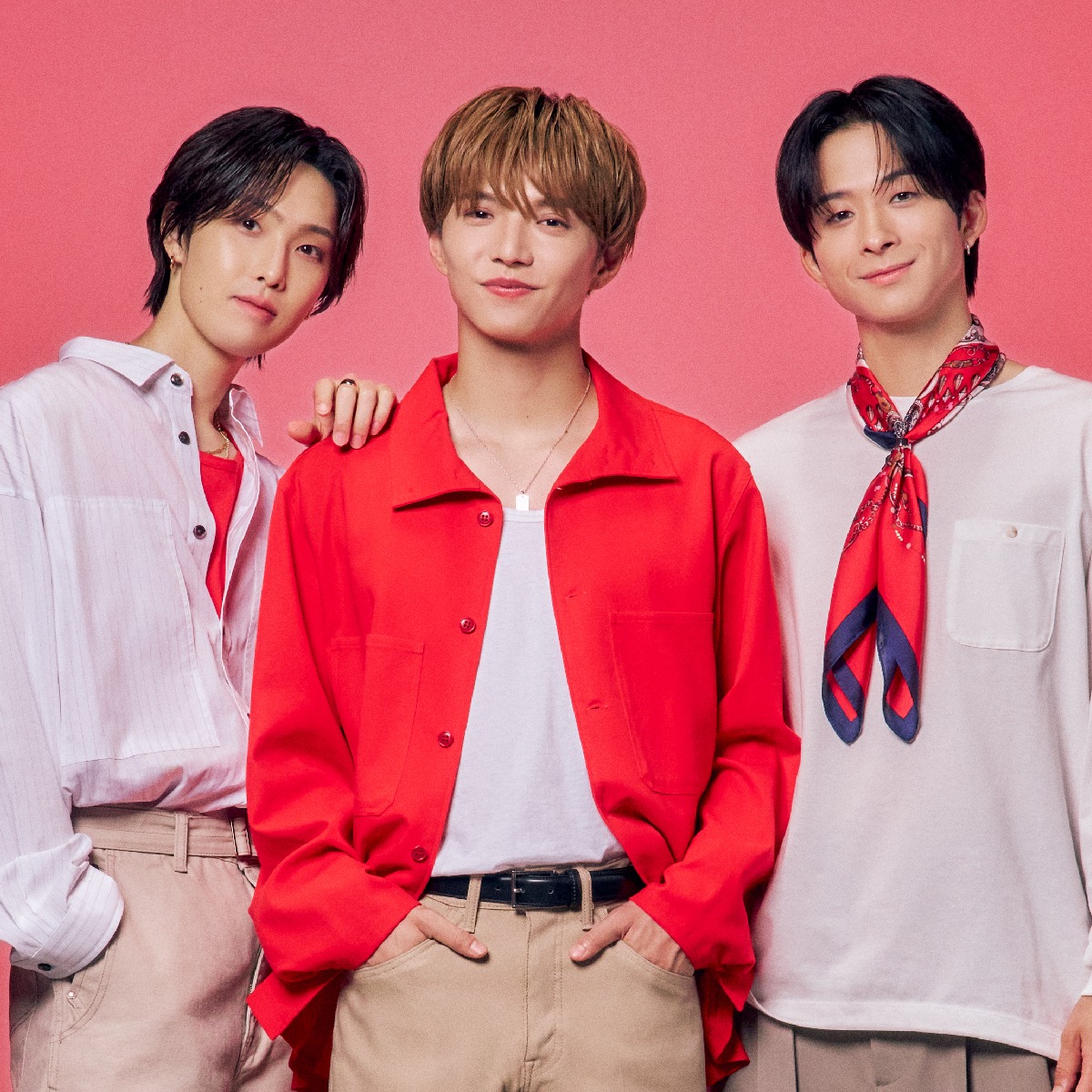 左からFANTASTICSの堀夏喜、佐藤大樹、澤本夏輝。