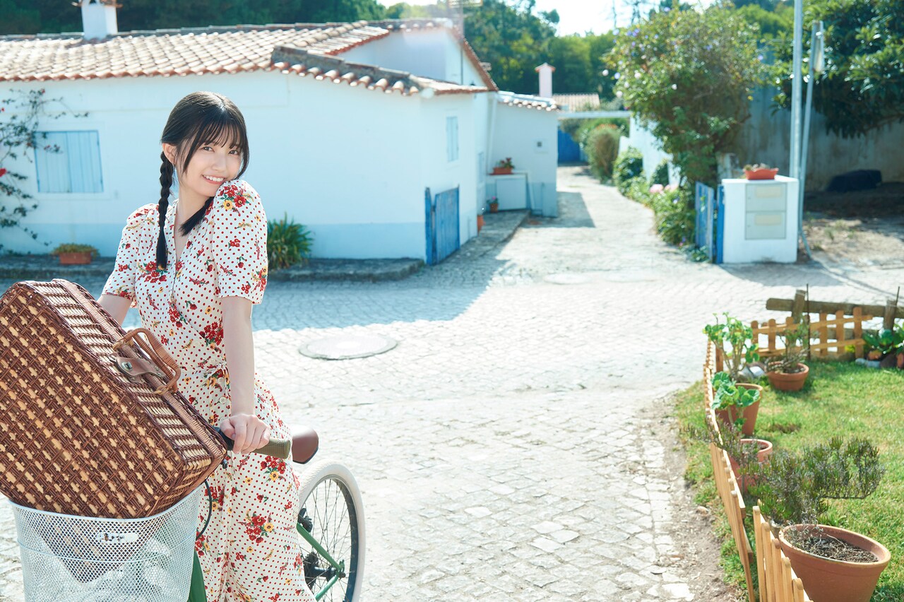 【爆売り！】 乃木坂46 1st写真集（タイトル未定）先行カット 五百城茉央 アイドル