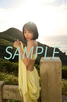 水野瞳 1st写真集「AKIRA」発売記念イベント特典の生写真。