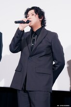 LEO (c)田中聖太郎写真事務所　