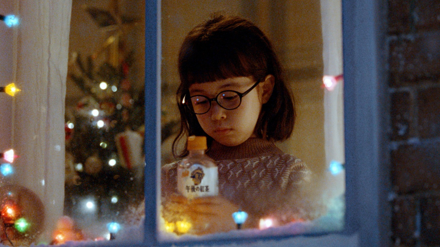 「キリン 午後の紅茶」新テレビCM「雪だるまの夢」編より。