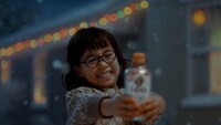 「キリン 午後の紅茶」新テレビCM「雪だるまの夢」編より。