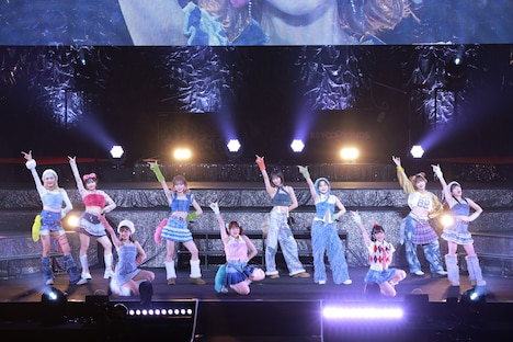 「BEYOOOOONDS CONCERT 2024 AUTUMN『DISCOOOOOTHEQUE BUDOOOOOKAN』」の様子。