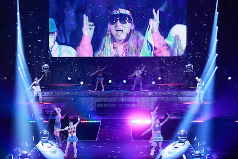 「BEYOOOOONDS CONCERT 2024 AUTUMN『DISCOOOOOTHEQUE BUDOOOOOKAN』」の様子。