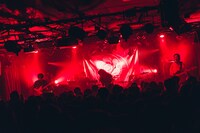 「恐るべき計画」の模様。（撮影：真島洸 / Cuon）