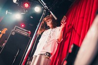 理姫（Vo）（撮影：真島洸 / Cuon）