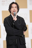 藤井怜央（Omoinotake / Vo, Key）