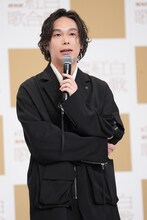 藤井怜央（Omoinotake / Vo, Key）