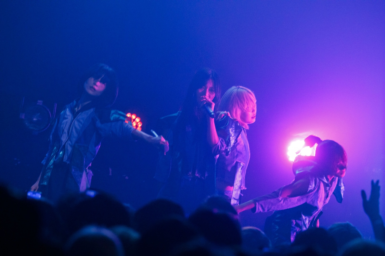 ExWHYZ（Photo by sotobayashi kenta）