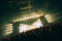 「Official髭男dism Arena Tour 2024 -Rejoice-」Kアリーナ横浜公演の様子。（Photo by TAKAHIRO TAKINAMI）
