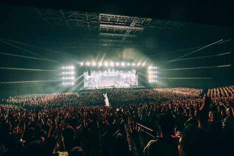 「Official髭男dism Arena Tour 2024 -Rejoice-」Kアリーナ横浜公演の様子。（Photo by TAKAHIRO TAKINAMI）