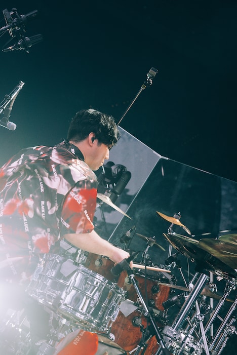 松浦匡希（Dr）（Photo by TAKAHIRO TAKINAMI）