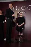 トーマス・デ・クレイヴァによるメイクアップショーの様子。