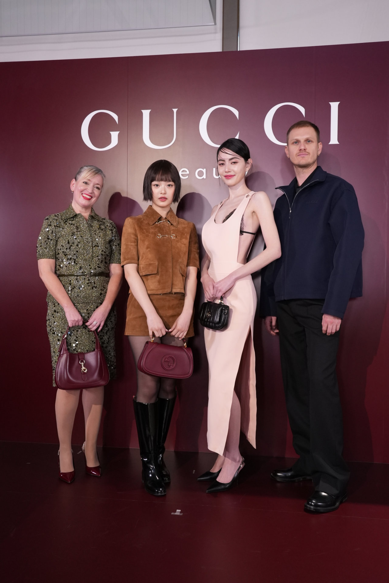 左からオードリー・ブリオッテ、HANNI（NewJeans）、ダビカ・ホーン、トーマス・デ・クレイヴァ。