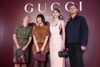 左からオードリー・ブリオッテ、HANNI（NewJeans）、ダビカ・ホーン、トーマス・デ・クレイヴァ。