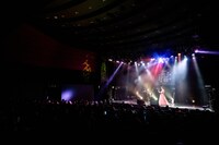 「全曲眉村ちあき ラブソングお着席編」の様子。