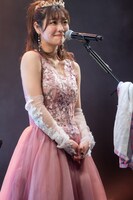 唇をキュッと結ぶ眉村ちあき。