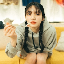 ふるっぱー鎮西寿々歌、鬼越・金ちゃんと恋人役!湘南乃風HAN-KUN×ケツメイシRYOJIの新曲MV公開