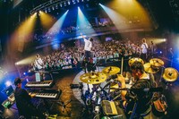 「青春ヶ丘俊光 1st ONEMAN『全力疾走ツアー この漢 青春ヶ丘』」東京・Spotify O-EAST公演の様子。（撮影：橋本若奈）