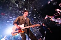 PON（Vo, G）（撮影：佐藤広理）