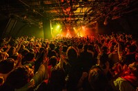 ラックライフのライブの様子。（撮影：佐藤広理）