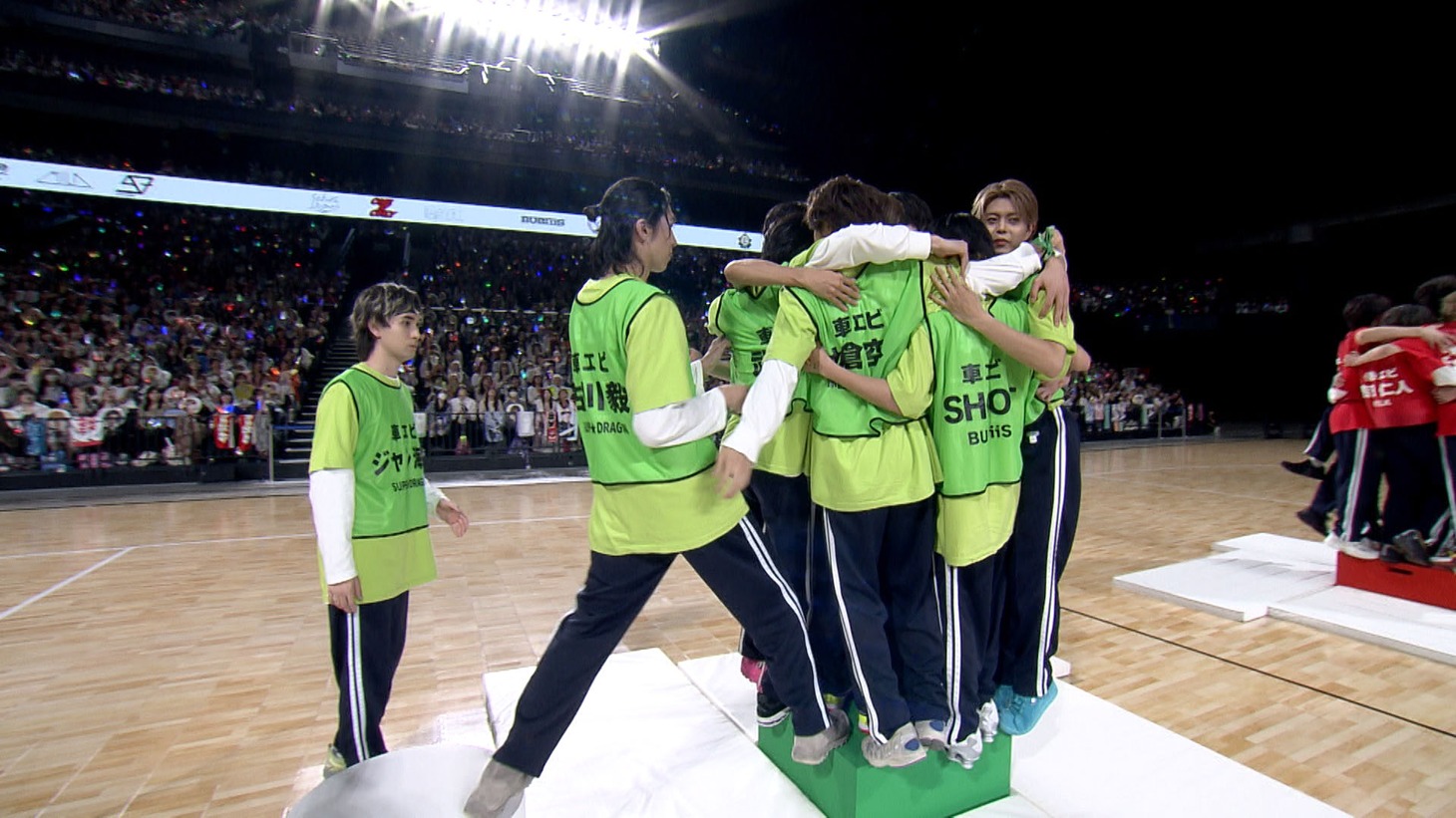 「GYU! GYU! 華のステージ！」の様子。(c)「DAN!DAN!EBiDAN!」製作委員会