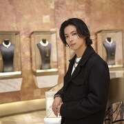 神宮寺勇太（Number_i）が着用しているMIKIMOTOのジュエリーの総額は289万3000円。