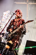SUGIZO(G、Violin)(撮影:田辺佳子)