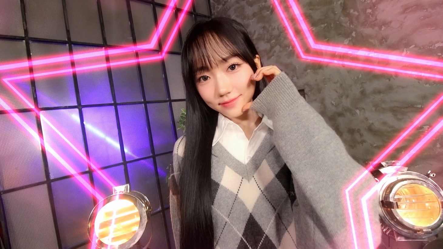 「tripleS ∞!：Debut in Japan」より。