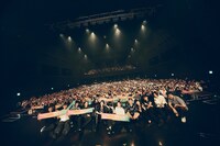 「山本彩×ライブナタリー Zepp TOUR『SYnergy』」東京公演の様子。（撮影：山川哲矢）