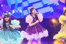 FRUITS ZIPPERによるパフォーマンスの様子。（提供：NHK）