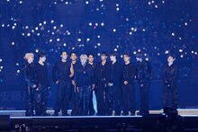 「ALBUM OF THE YEAR」「ARTIST OF THE YEAR」を受賞したSEVENTEEN。