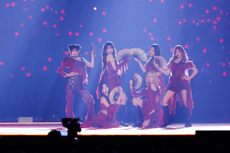 IVE (c)CJ ENM Co., Ltd, All Rights Reserved