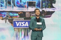 ランス・バス (c)CJ ENM Co., Ltd, All Rights Reserved