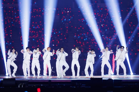 TREASURE (c)CJ ENM Co., Ltd, All Rights Reserved