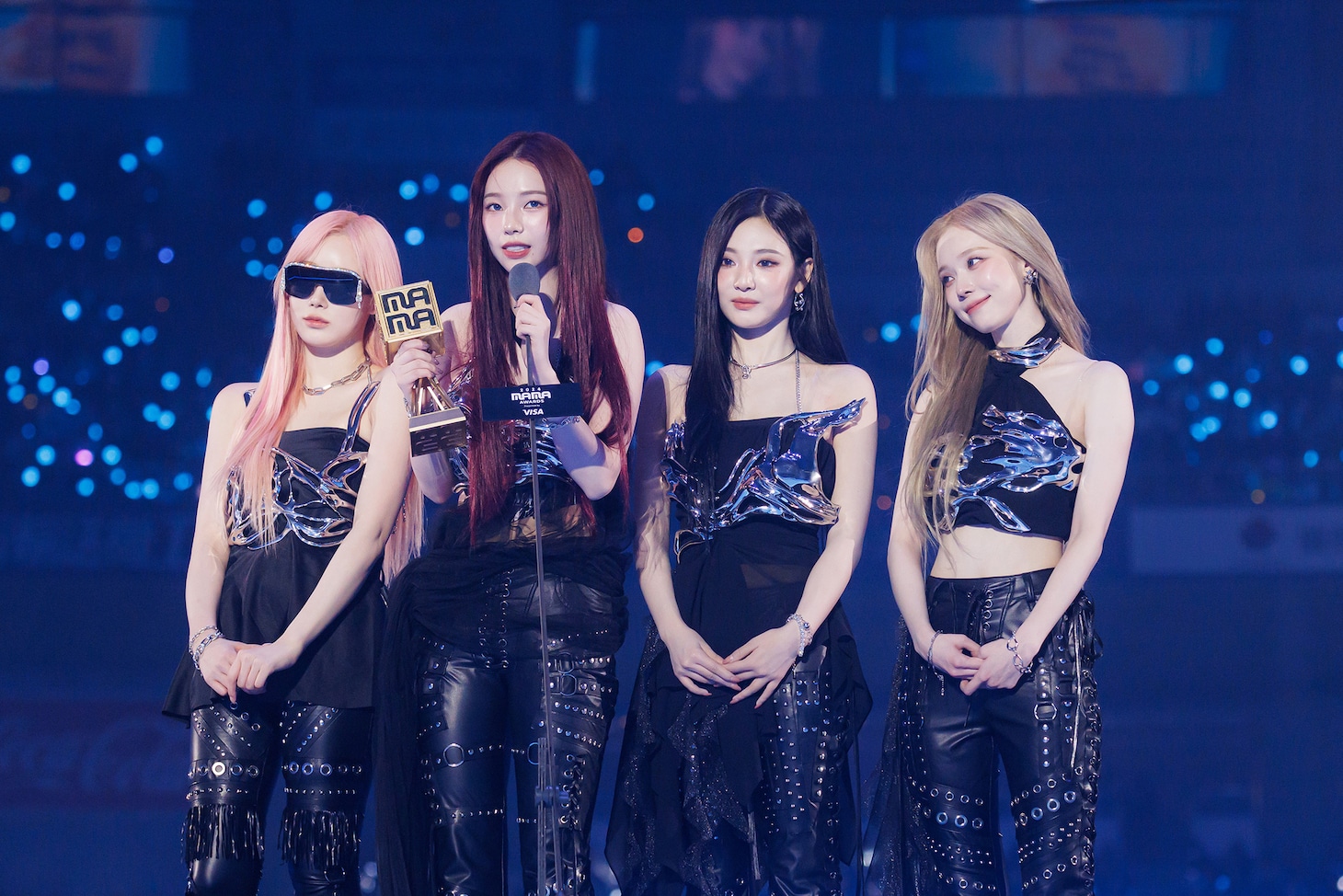 「SONG OF THE YEAR」を獲得したaespa。