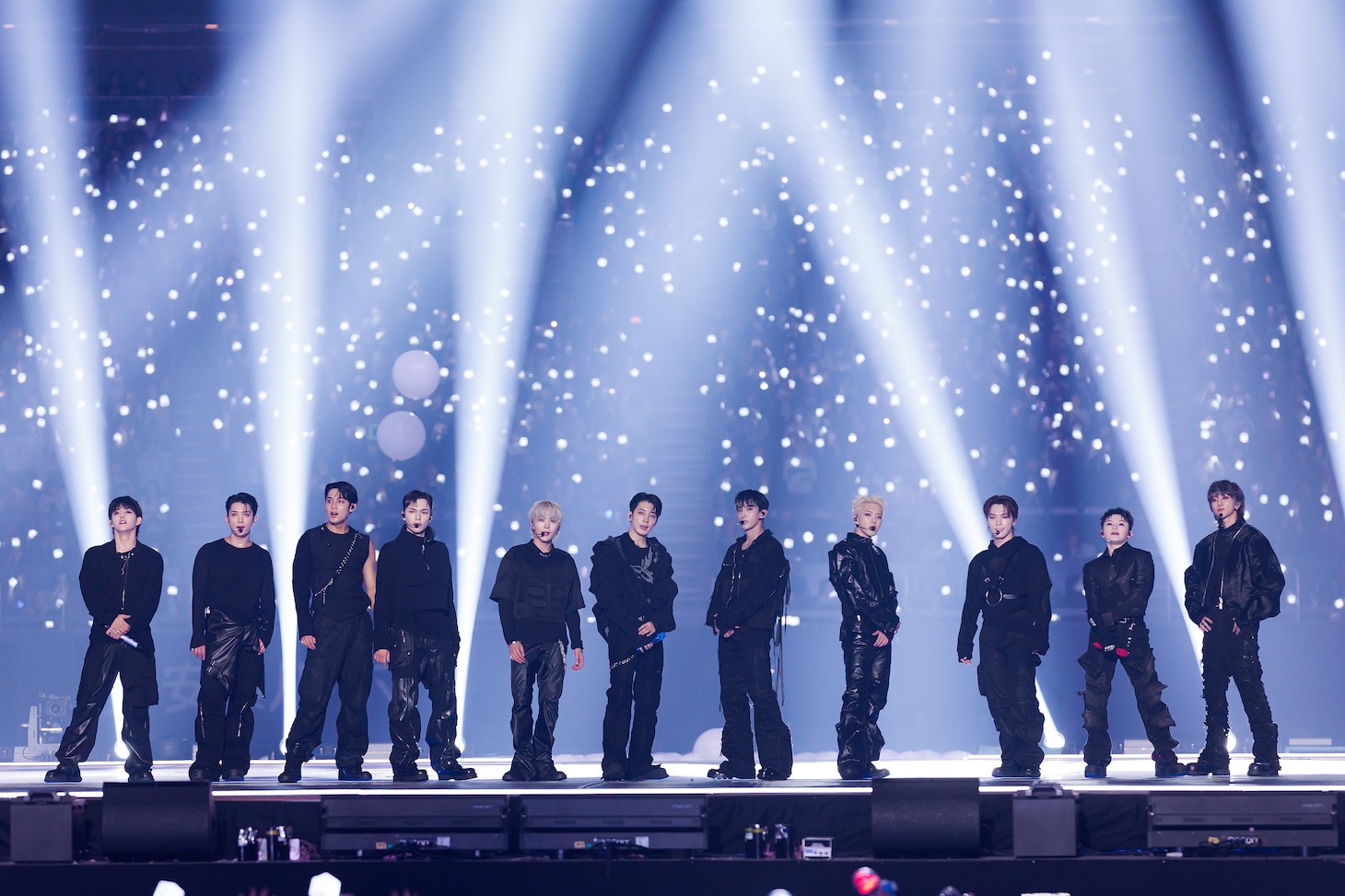 SEVENTEEN (c)CJ ENM Co., Ltd, All Rights Reserved