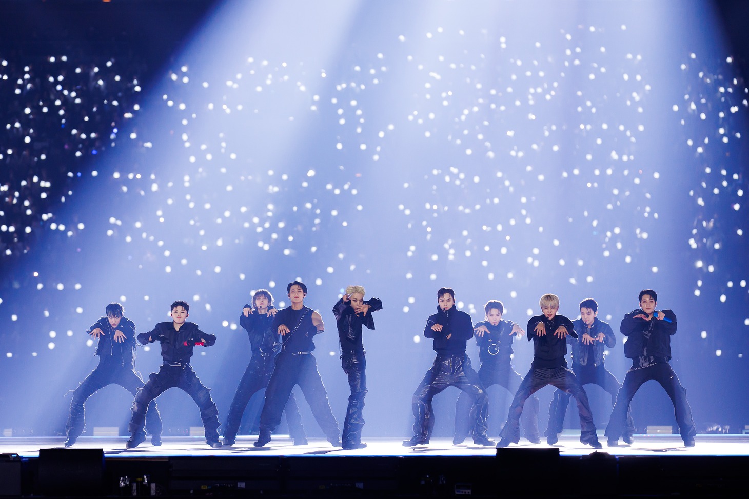 SEVENTEEN (c)CJ ENM Co., Ltd, All Rights Reserved