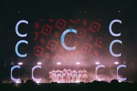 「≠ME 全国ツアー追加公演2024『修学旅行、同じ班がいいな。』」の様子。(c)YOANI