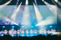 「≠ME 全国ツアー追加公演2024『修学旅行、同じ班がいいな。』」の様子。(c)YOANI