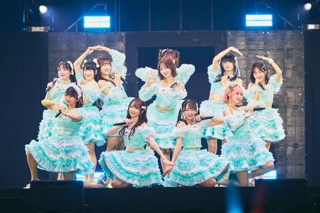 「≠ME 全国ツアー追加公演2024『修学旅行、同じ班がいいな。』」の様子。(c)YOANI