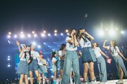 「≠ME 全国ツアー追加公演2024『修学旅行、同じ班がいいな。』」の様子。(c)YOANI