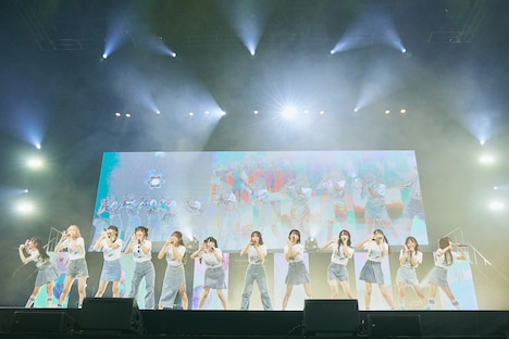 「≠ME 全国ツアー追加公演2024『修学旅行、同じ班がいいな。』」の様子。(c)YOANI