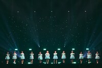 「≠ME 全国ツアー追加公演2024『修学旅行、同じ班がいいな。』」の様子。(c)YOANI