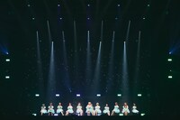 「君はスパークル」を歌う≠ME。(c)YOANI