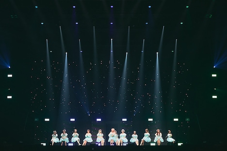 「君はスパークル」を歌う≠ME。(c)YOANI