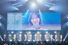 「≠ME 全国ツアー追加公演2024『修学旅行、同じ班がいいな。』」の様子。(c)YOANI