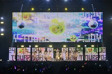 「≒JOYホールツアー2024『今日から君は恋人』」ファイナル公演の様子。(c)YOANI